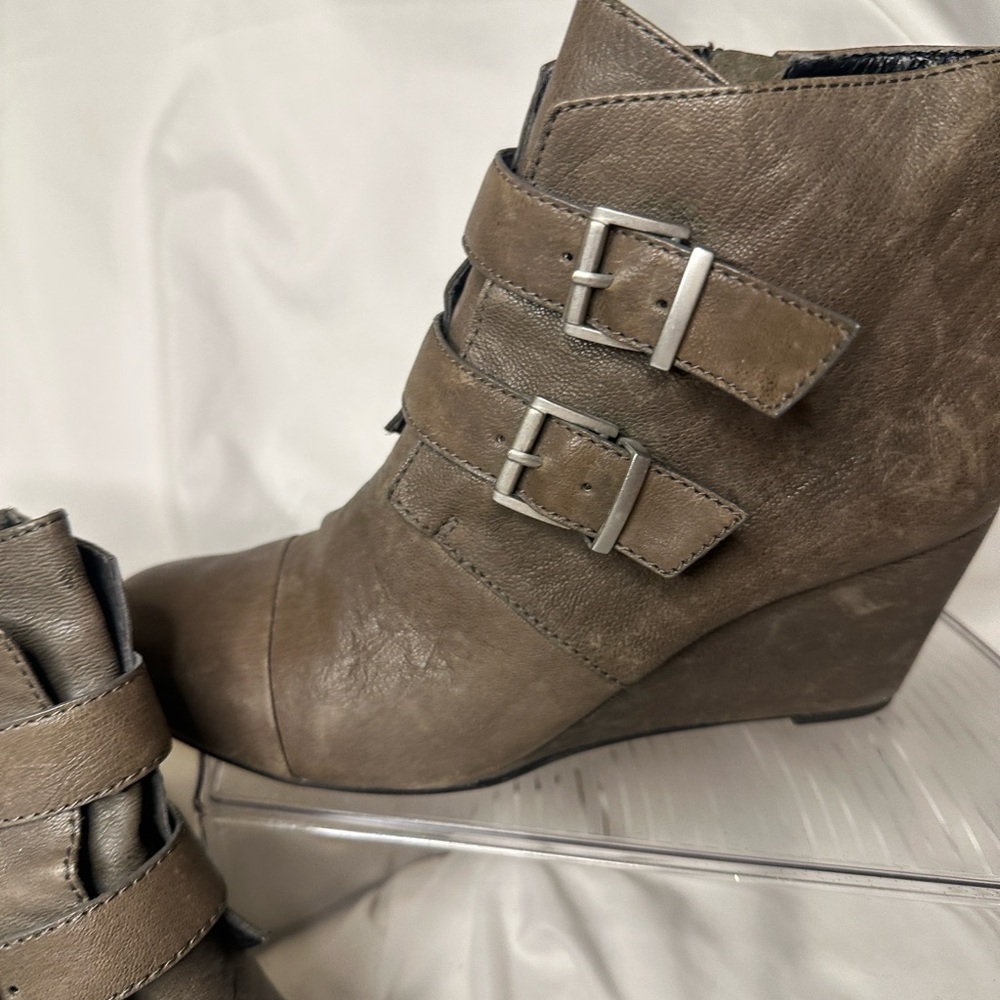 RACHEL Gray/Brown Leather Wedge Ankle Boots